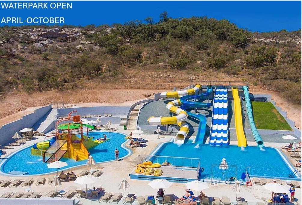 Narcissos Waterpark Resort Protaras Esterno foto