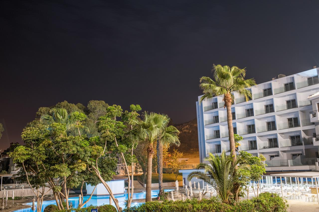 Narcissos Waterpark Resort Protaras Esterno foto