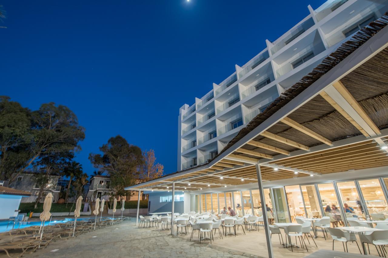 Narcissos Waterpark Resort Protaras Esterno foto