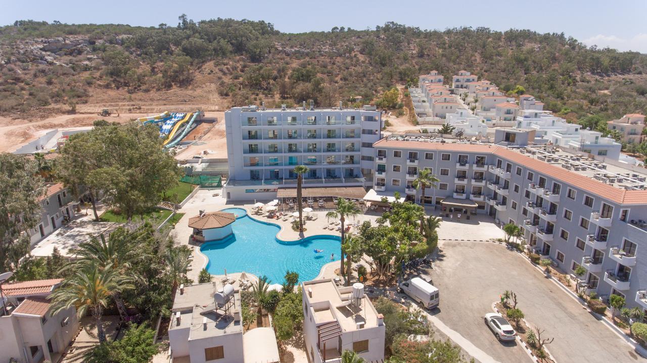 Narcissos Waterpark Resort Protaras Esterno foto