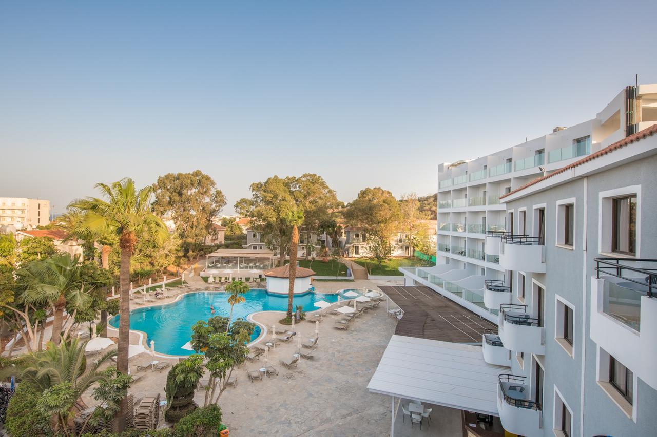 Narcissos Waterpark Resort Protaras Esterno foto