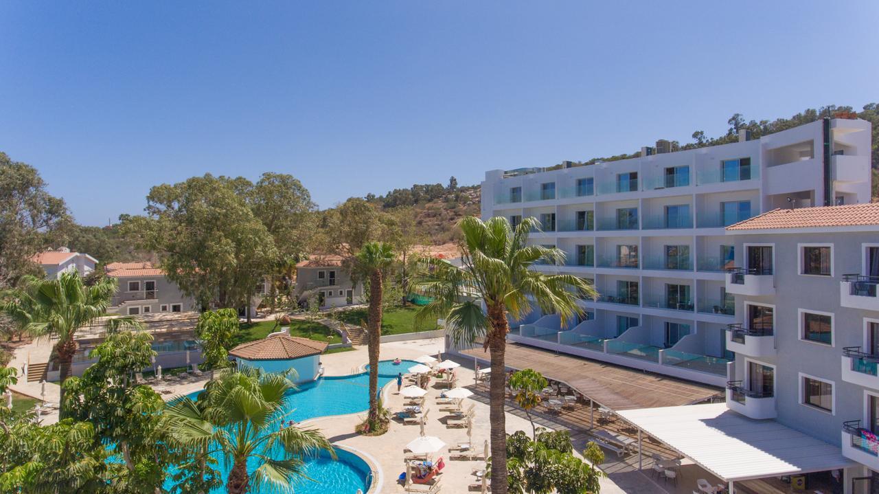 Narcissos Waterpark Resort Protaras Esterno foto
