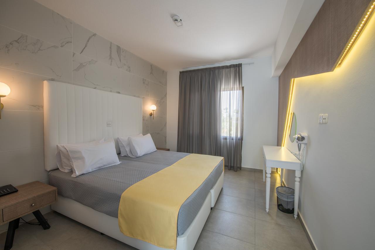 Narcissos Waterpark Resort Protaras Esterno foto